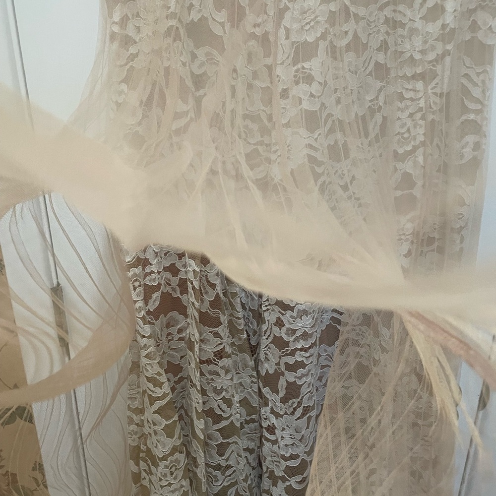 New Gracia Lace Maxi Skirt in Cream and Tan - Picture 5 of 10